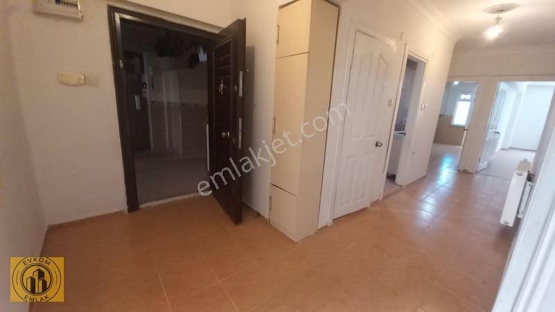 Evkom Emlak Tan Şeyhsinan Mah De 3+1 İskanlı Daire — fotoğraf 8
