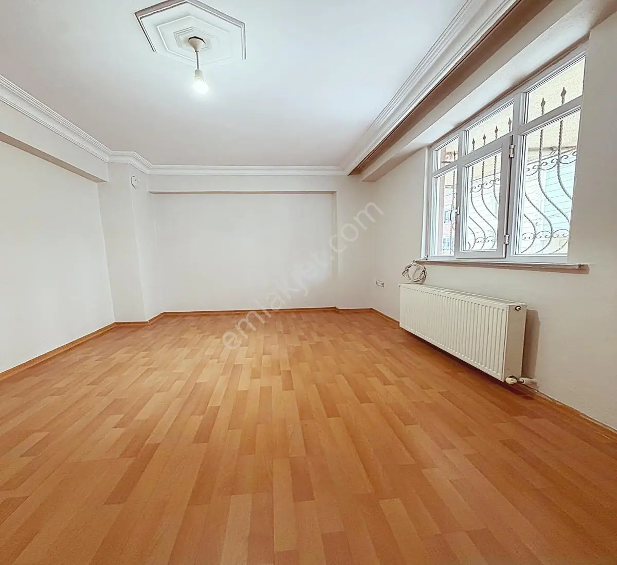 Kıraç Cadde Dibinde 2+1 Tek Daire Üzeri Yüksek Giriş — fotoğraf 4