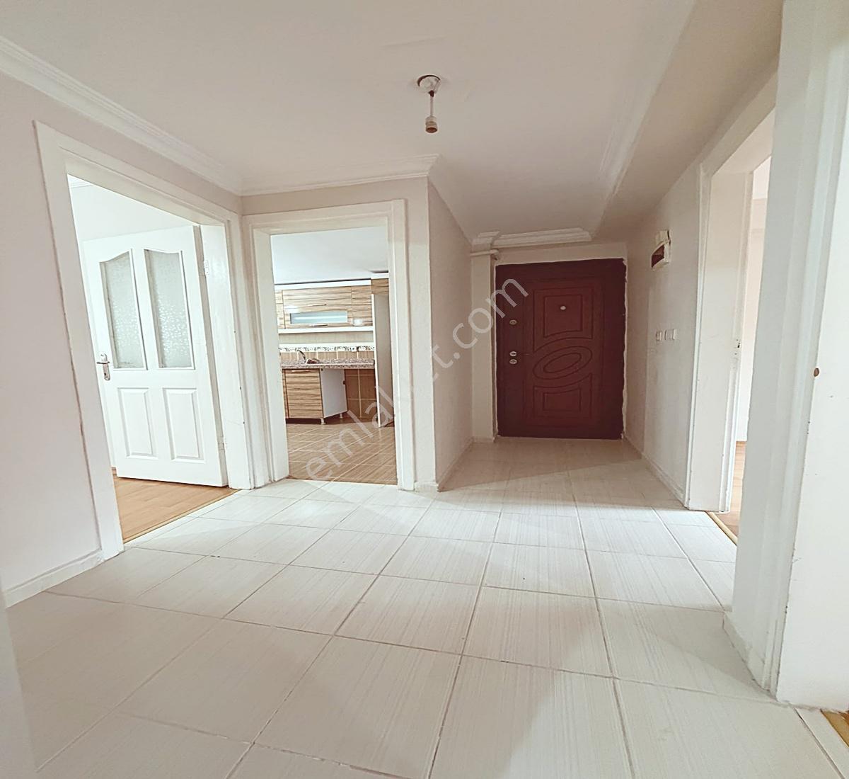 Kıraç Cadde Dibinde 2+1 Tek Daire Üzeri Yüksek Giriş — fotoğraf 8