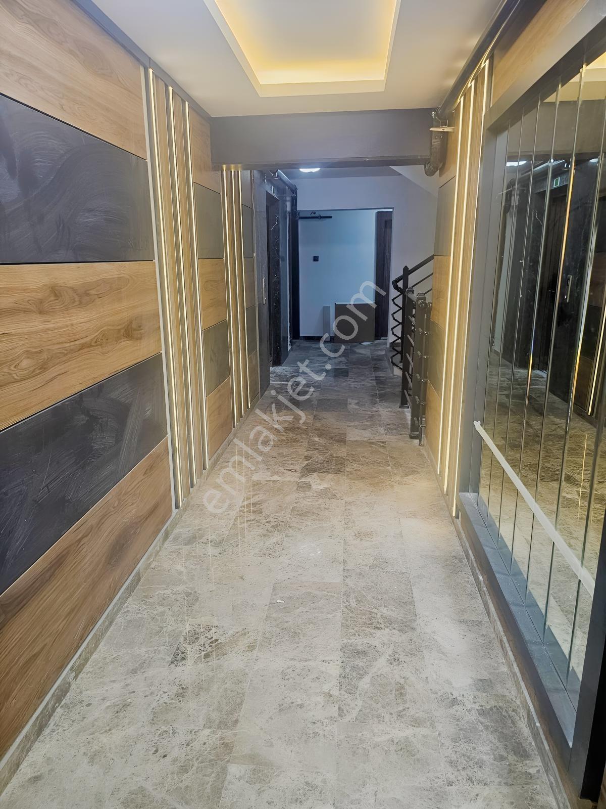 Emekte 2+1 Sıfır Bina 1. Kat Metro Yakını — fotoğraf 6