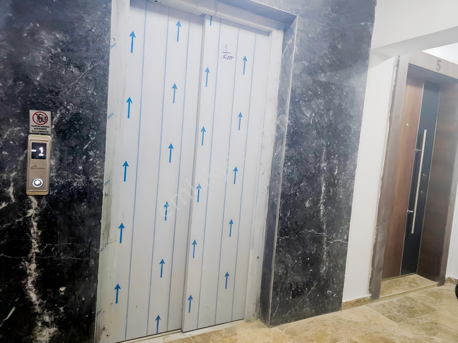 Emekte 2+1 Sıfır Bina 1. Kat Metro Yakını — fotoğraf 8