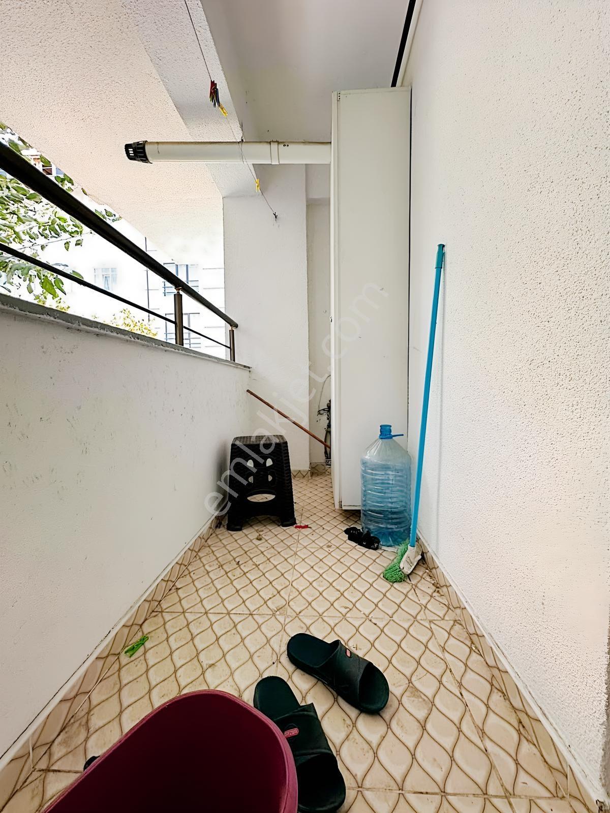 Az-er Yapıdan Kredi İmkanlı Merkezi Bölgede Satılık 2+1 Daire — fotoğraf 12