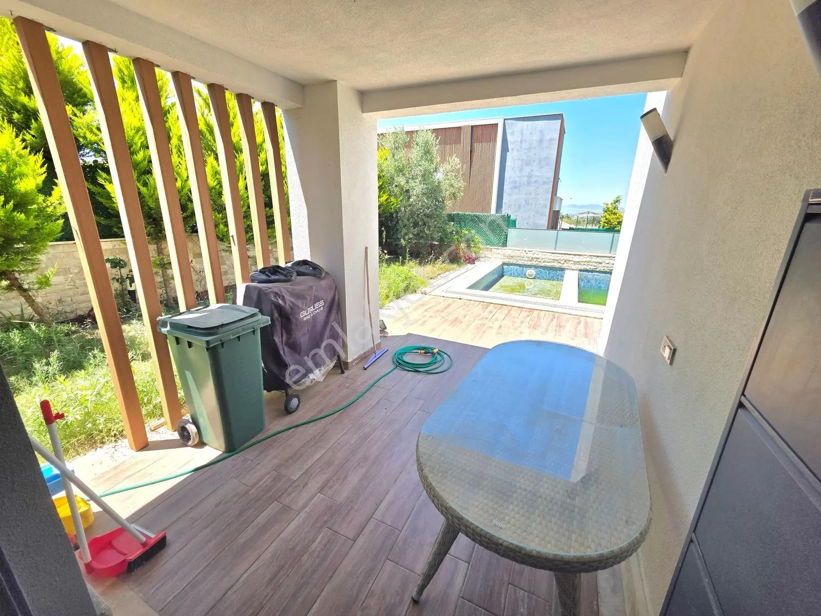 Kuşadası Merkezde Müstakil Özel Havuzlu Satılık Villa — fotoğraf 4