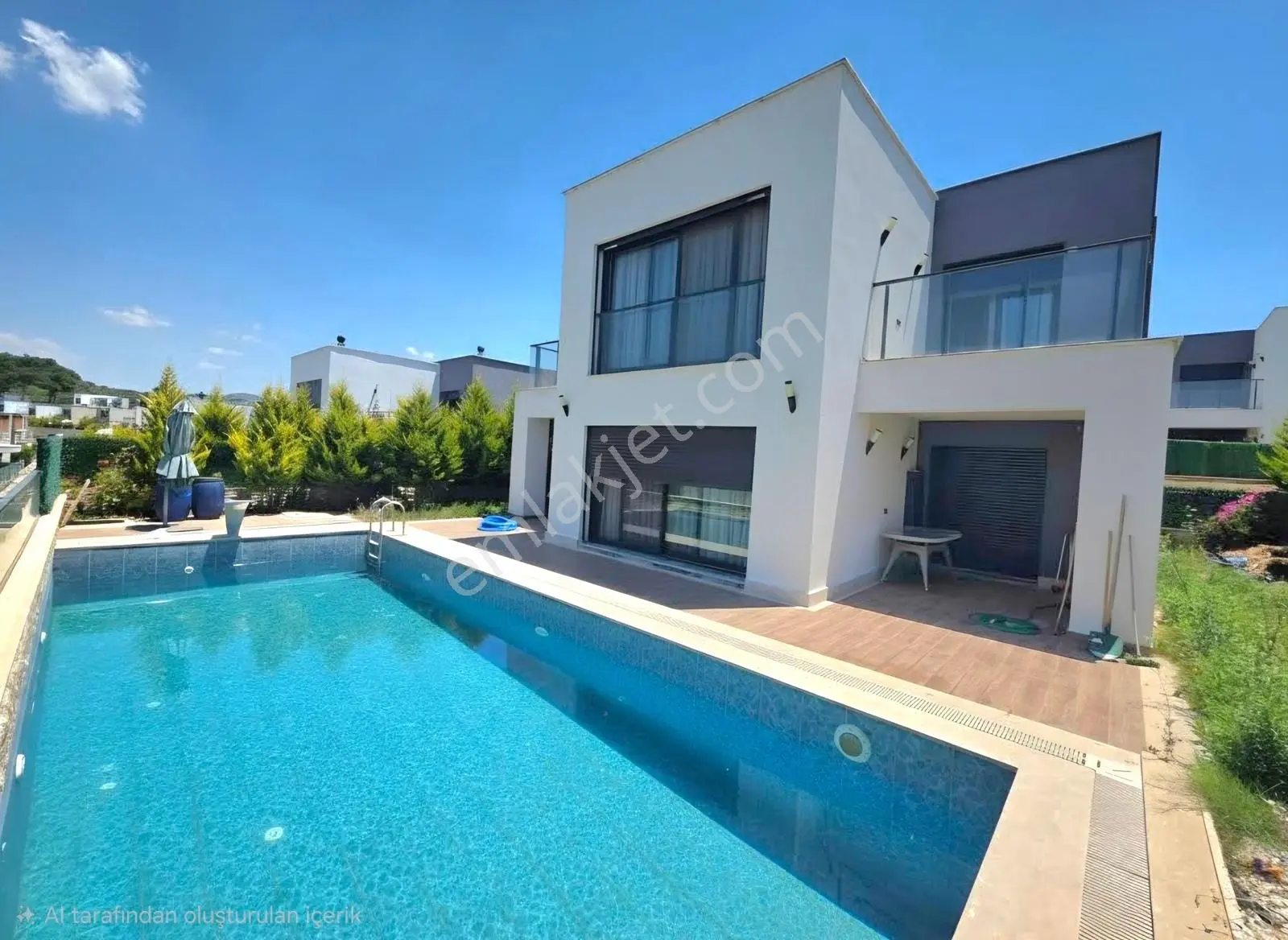 Kuşadası Merkezde Müstakil Özel Havuzlu Satılık Villa — fotoğraf 13