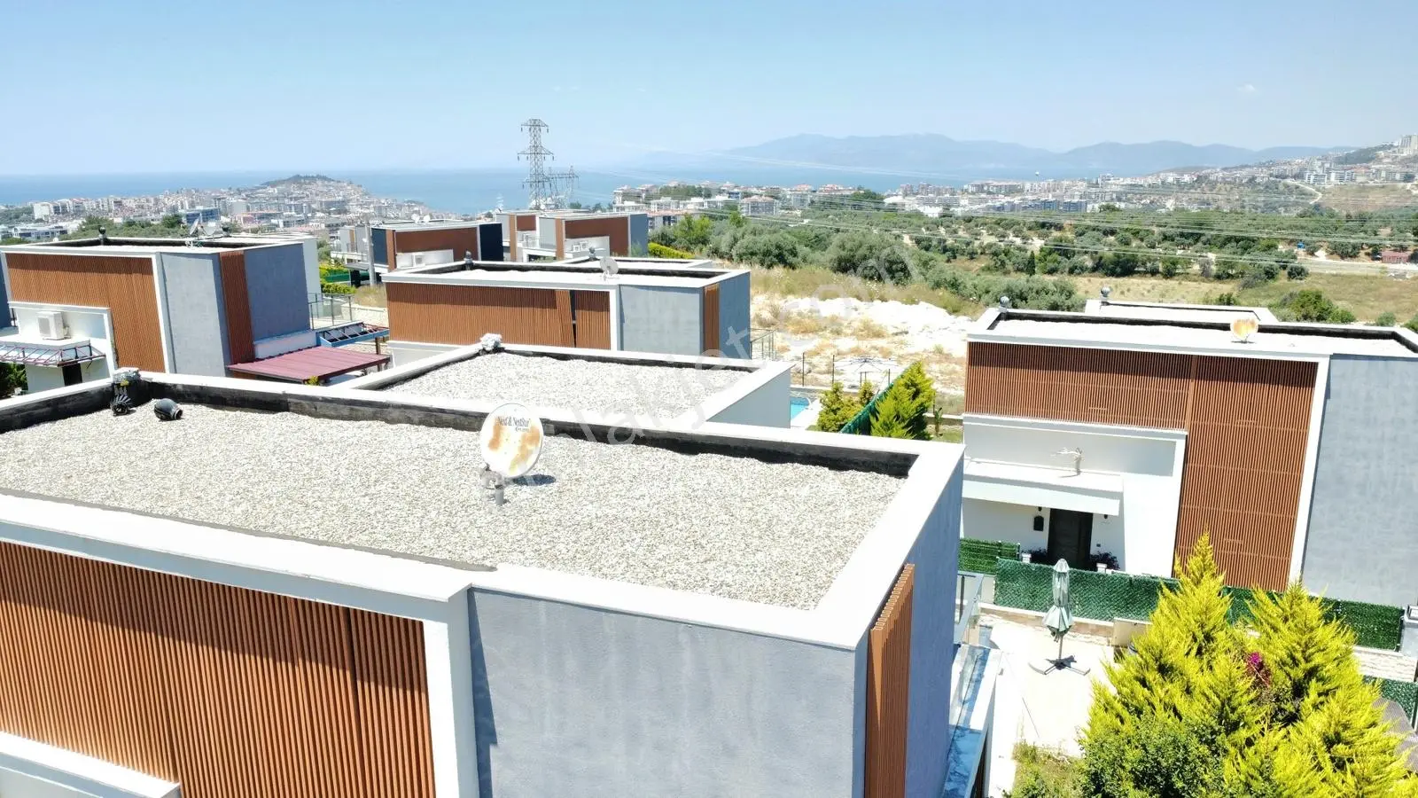Kuşadası Merkezde Müstakil Özel Havuzlu Satılık Villa — fotoğraf 28
