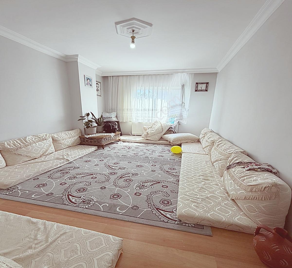 Kıraç Yürüyüş Yolu İçerisinde 2+1 90m² Köşe Başı Merkezi Konum — fotoğraf 7