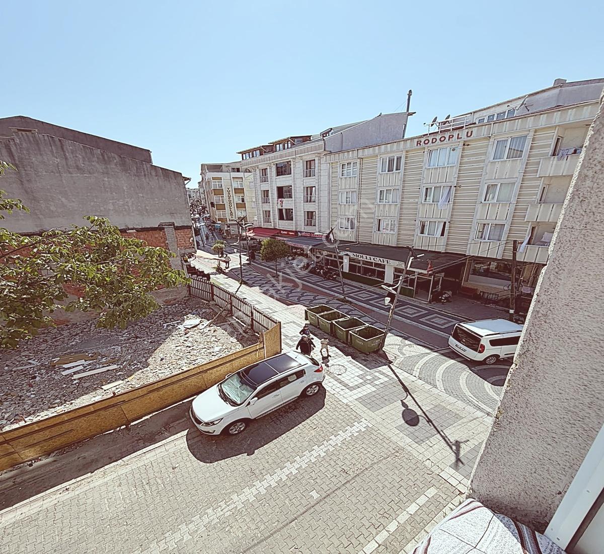 Kıraç Yürüyüş Yolu İçerisinde 2+1 90m² Köşe Başı Merkezi Konum — fotoğraf 12