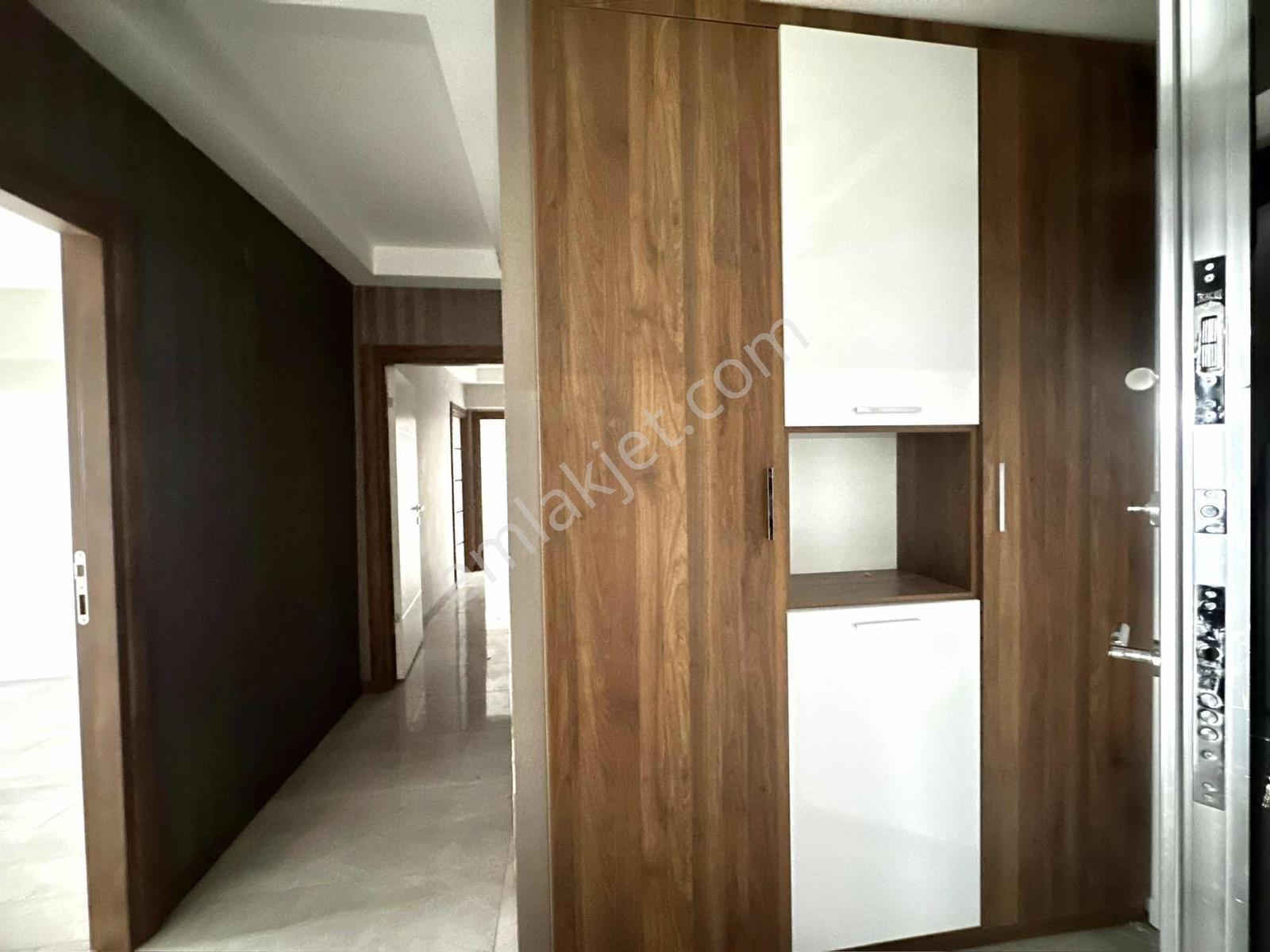 Emlak Fix'den Kardeşler Mh.| 170 M2 Satılık | Ara Kat — fotoğraf 9