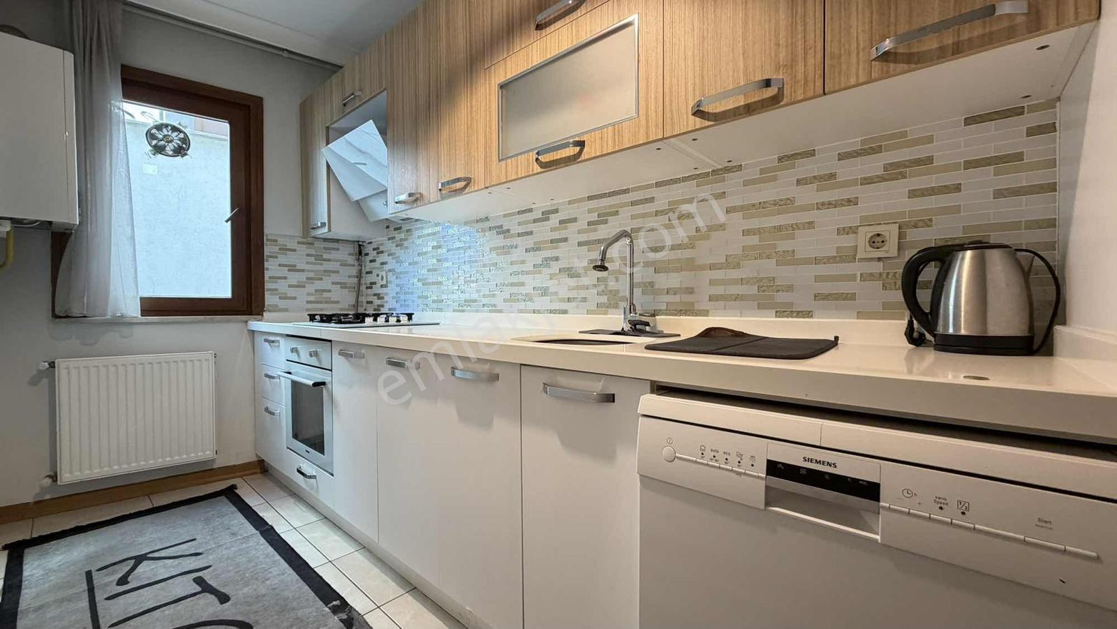 İlka'dan Sıra Evler Sitesi'nde Ara Kat Ayrı Mutfak Boş Fırsat — fotoğraf 9