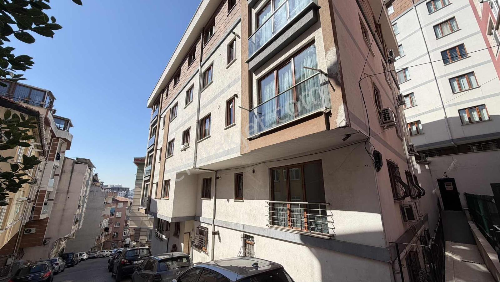İlka'dan Sıra Evler Sitesi'nde Ara Kat Ayrı Mutfak Boş Fırsat — fotoğraf 31