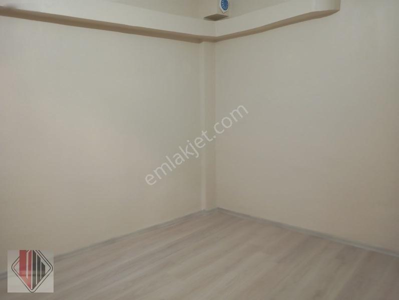 Bağcılar Fevzicakmak Mh. 80 M2 / 2+1 Satılık Bahce Kat — fotoğraf 4