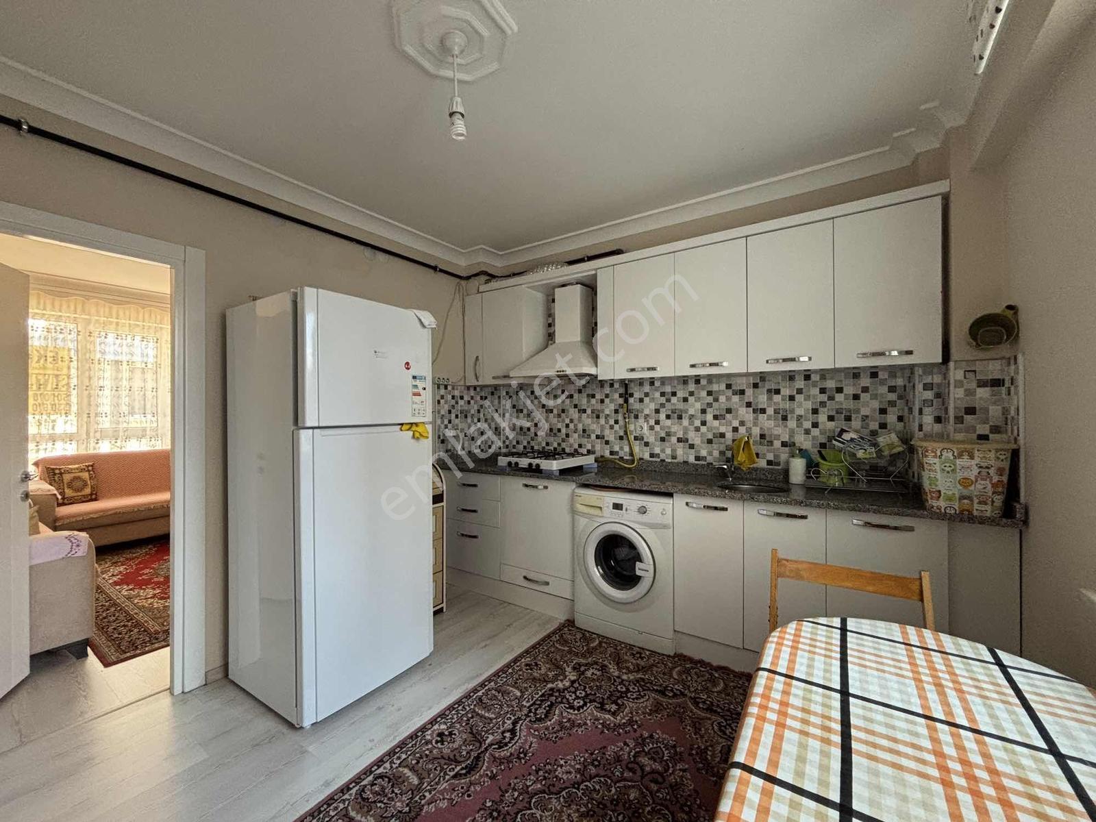 Eker'den Dilek Caddesi Yakını Geniş Eşyalı 2+0 Satılık Daire — fotoğraf 18
