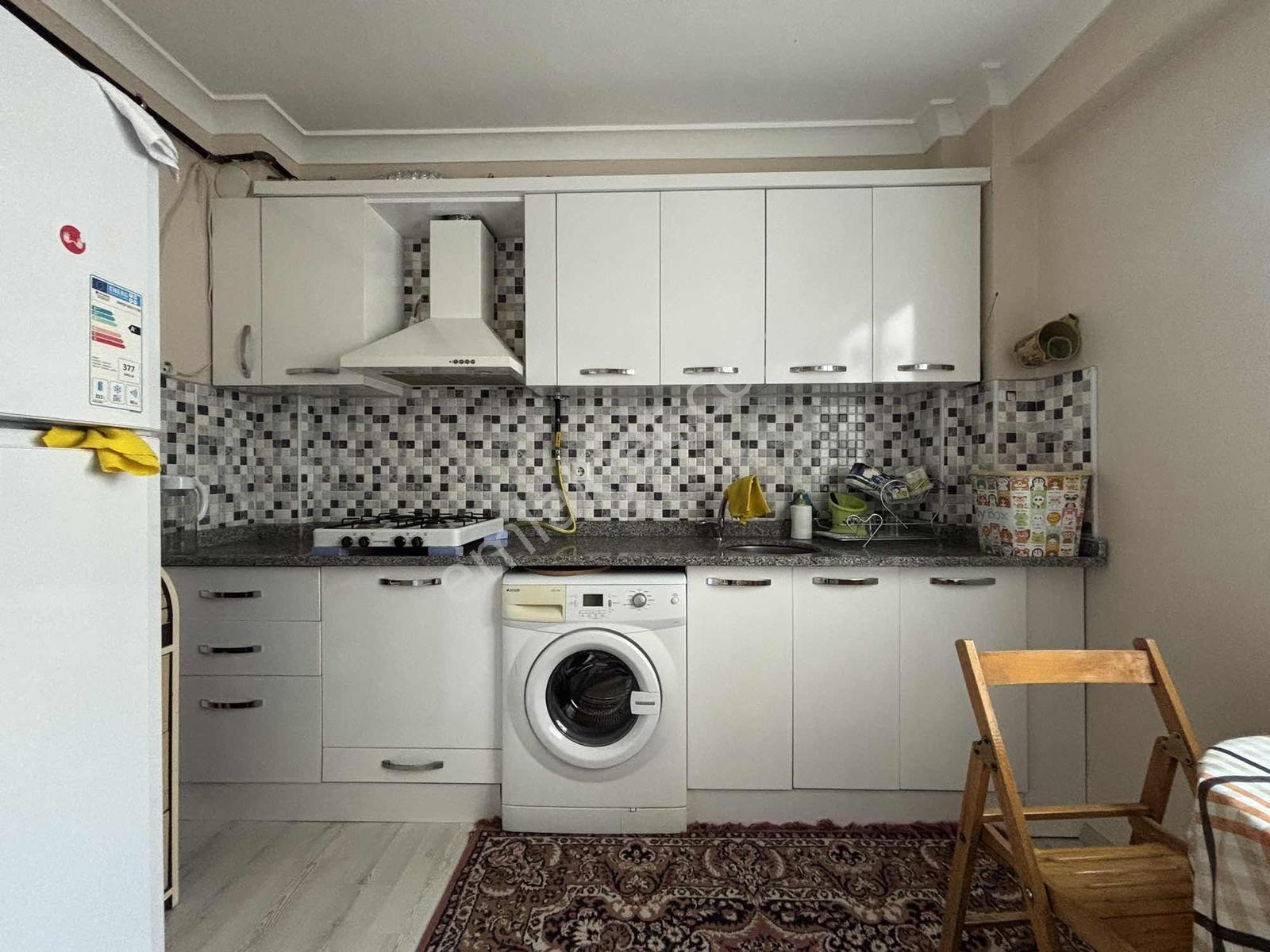 Eker'den Dilek Caddesi Yakını Geniş Eşyalı 2+0 Satılık Daire — fotoğraf 19