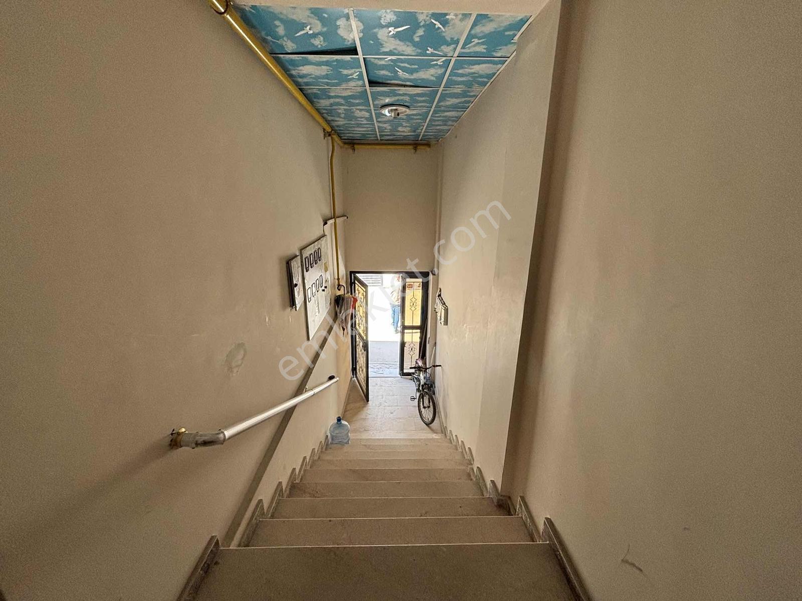 Eker'den Dilek Caddesi Yakını Geniş Eşyalı 2+0 Satılık Daire — fotoğraf 27