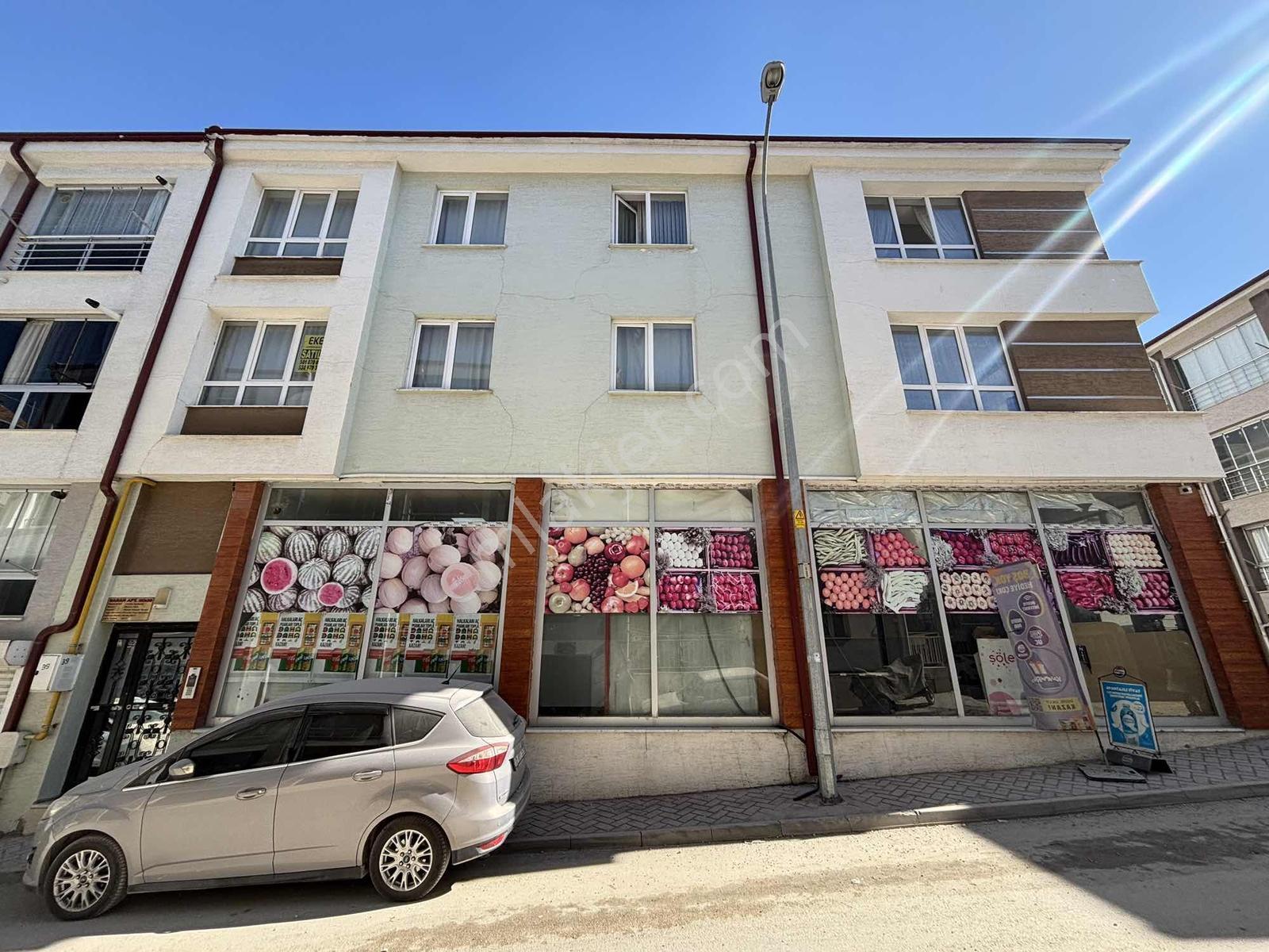 Eker'den Dilek Caddesi Yakını Geniş Eşyalı 2+0 Satılık Daire — fotoğraf 28