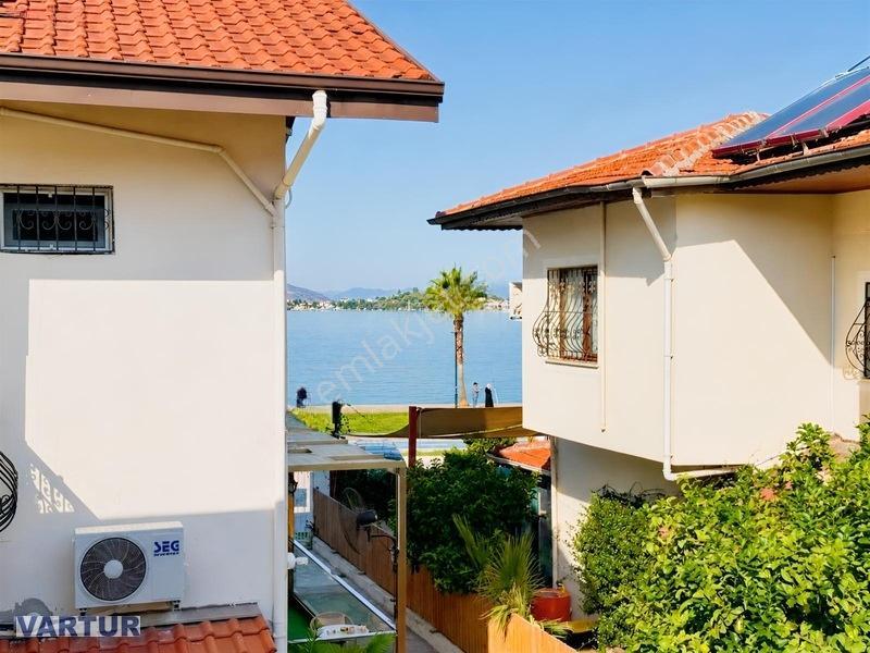 Sahilde Deniz Manzaralı 3+1 Satılık Dubleks Villa — fotoğraf 2