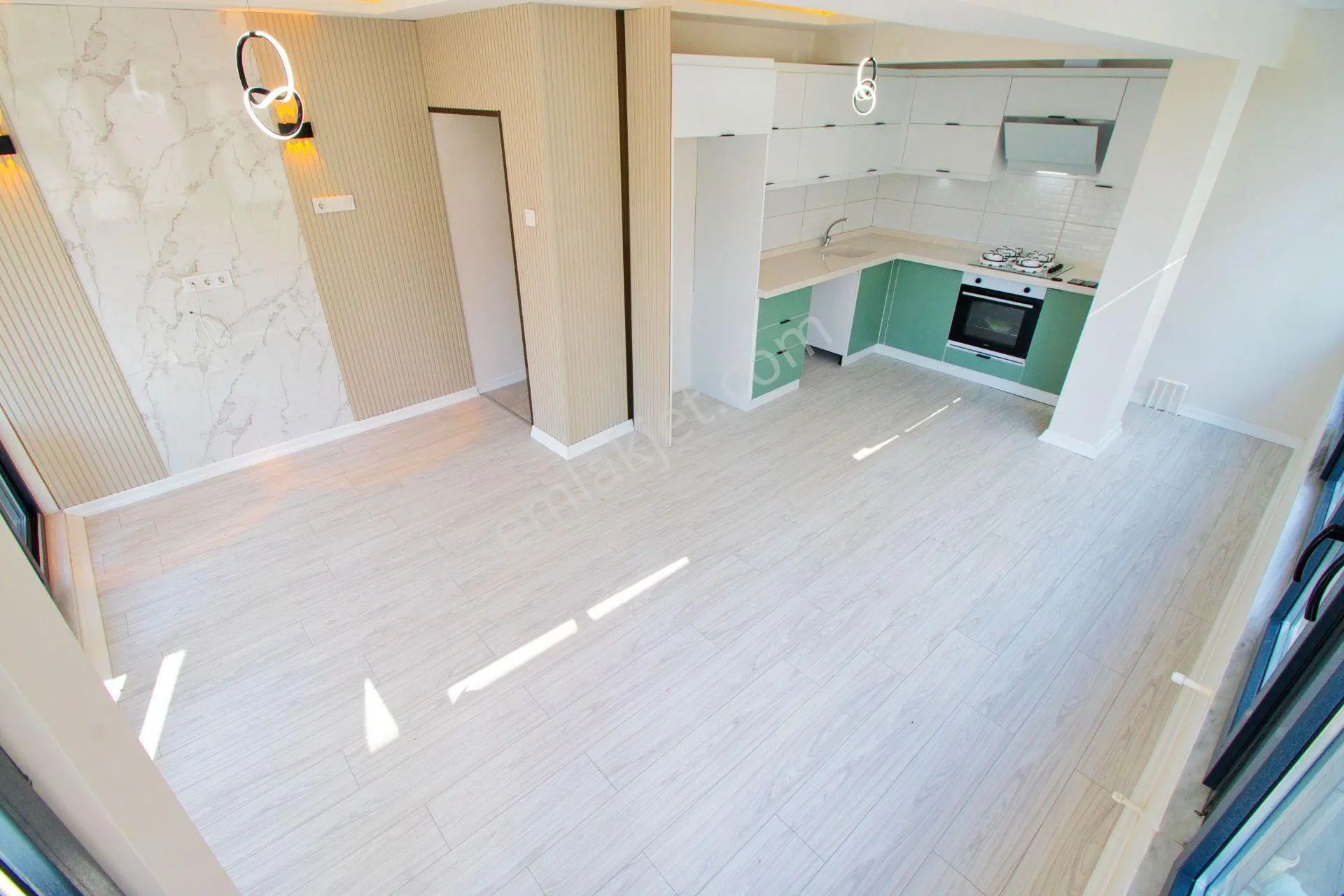 Aktif'ten Akçay Merkezde Satılık Ön Cephe Arakat Denize 300mt Full Yapılı 2+1 Daire — fotoğraf 2
