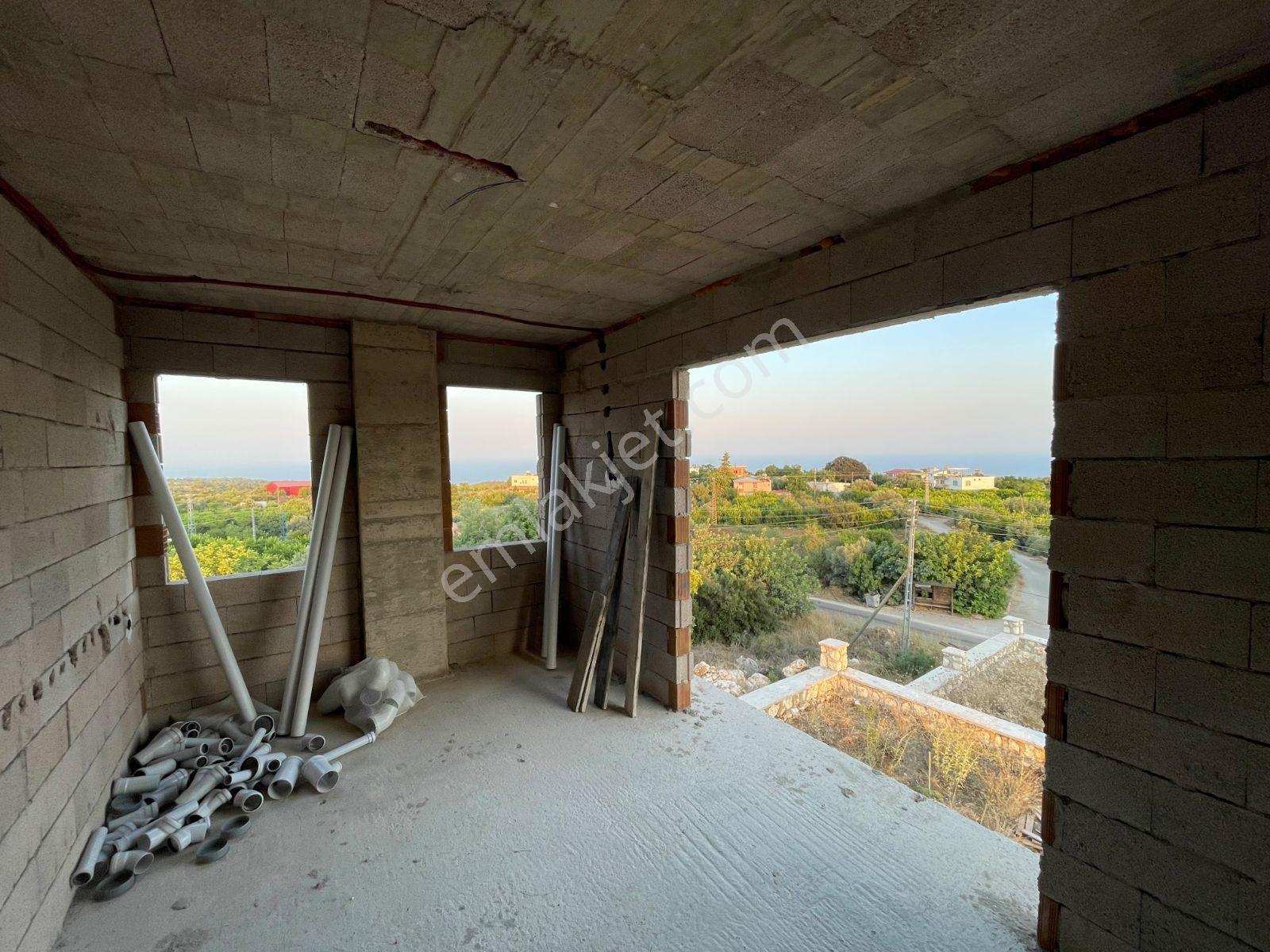 Uğur Emlak'tan Batısandal'da Satılık 3 Katlı Büyük Arsalı Villa — fotoğraf 7