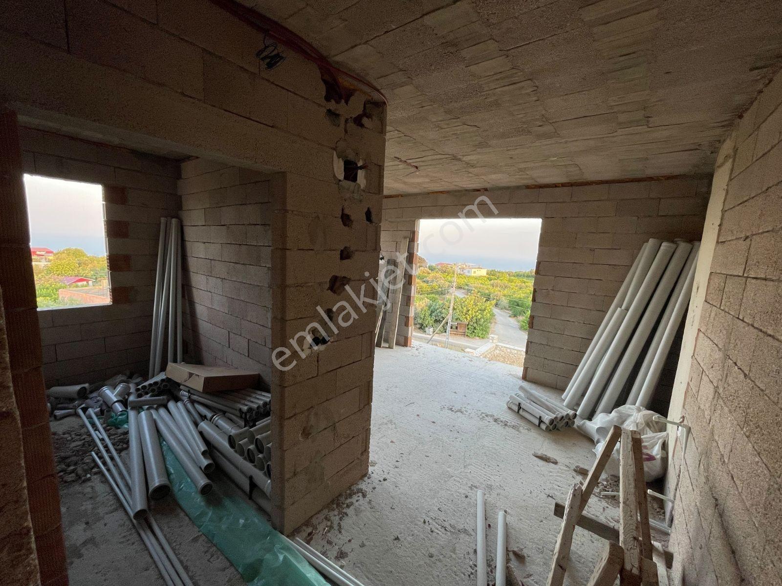 Uğur Emlak'tan Batısandal'da Satılık 3 Katlı Büyük Arsalı Villa — fotoğraf 10