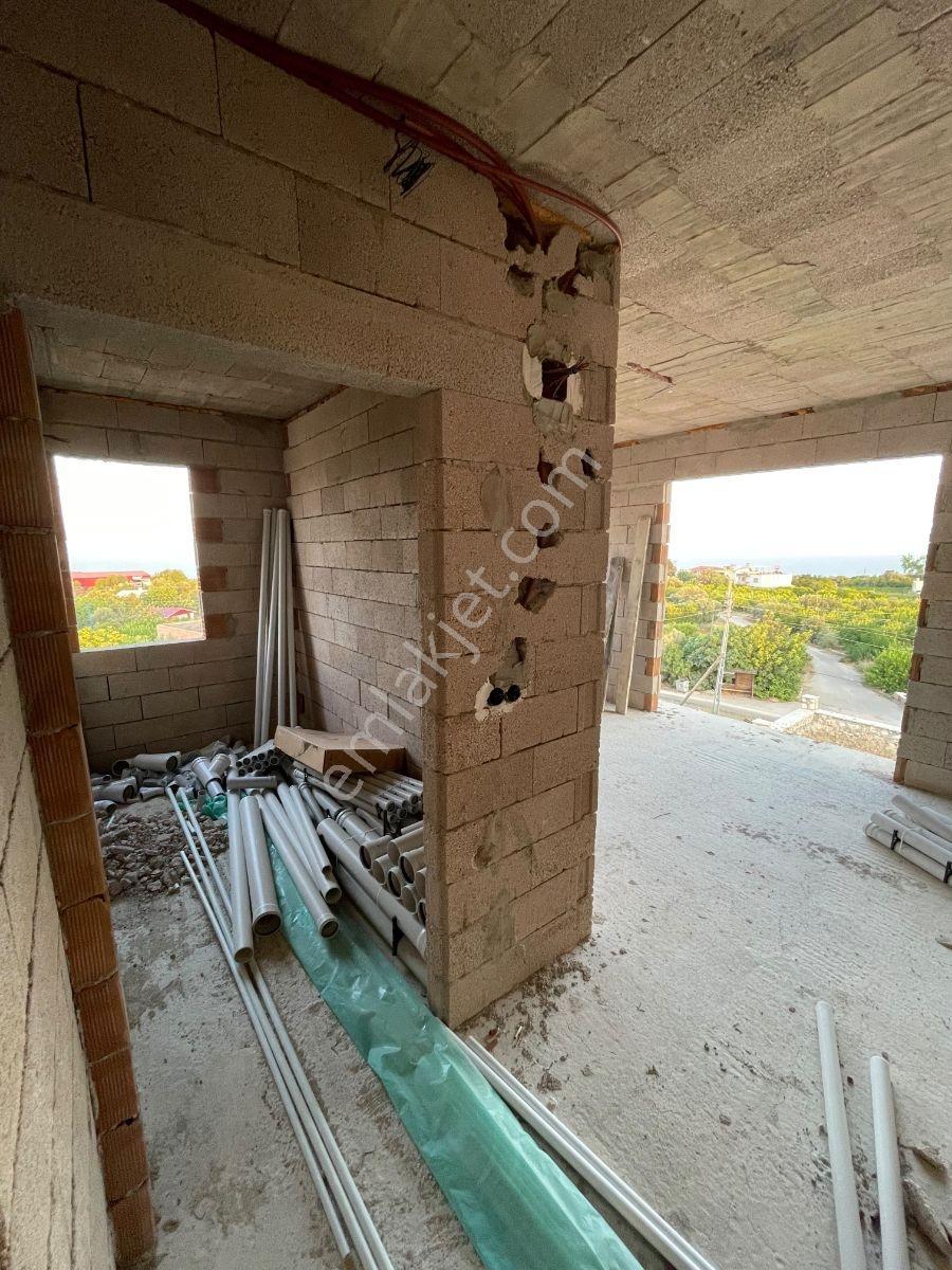 Uğur Emlak'tan Batısandal'da Satılık 3 Katlı Büyük Arsalı Villa — fotoğraf 27