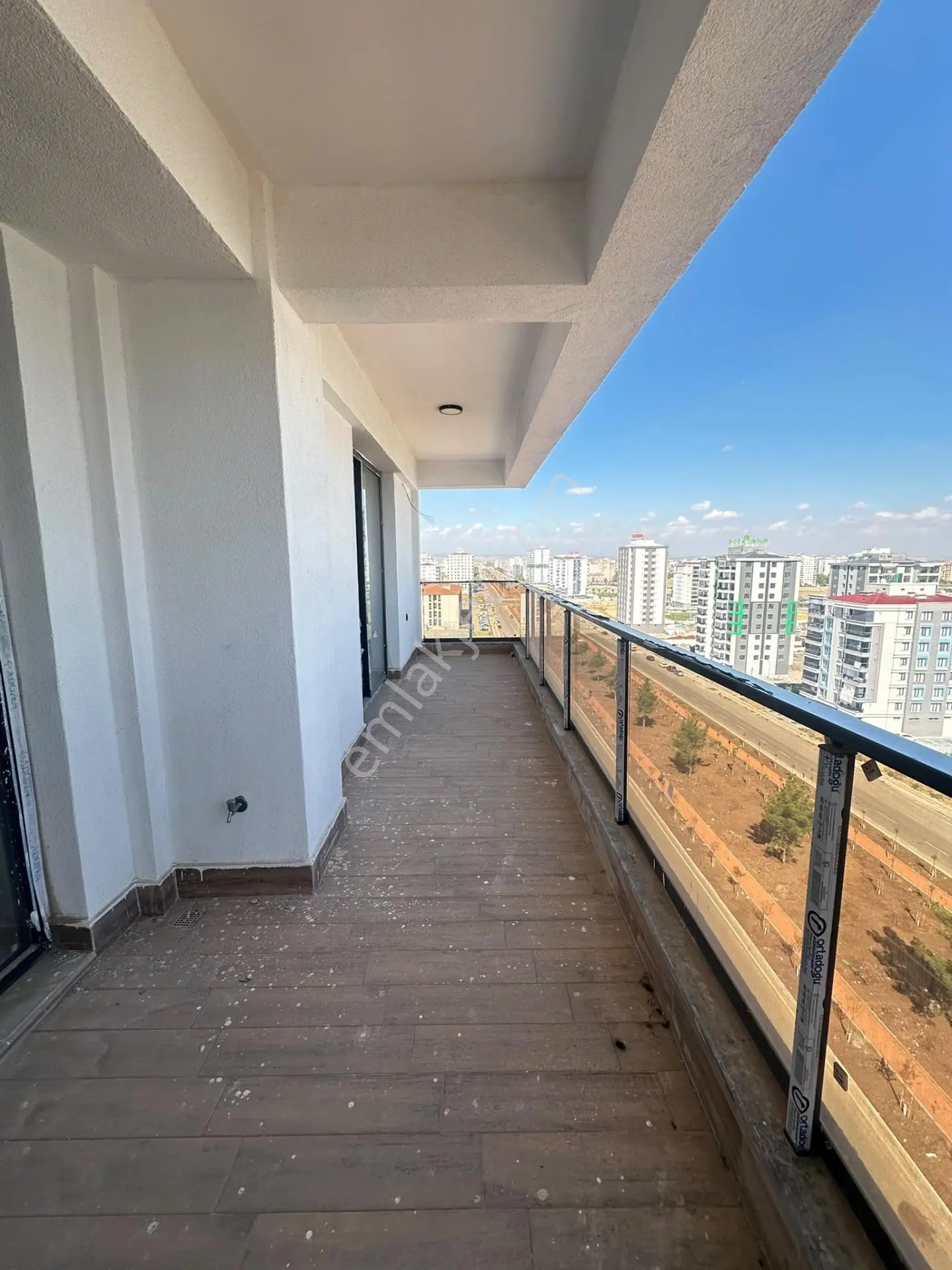 Fuar Alanın Yanında Çeysa Kalitesiyle Satılık Sıfır Daire — fotoğraf 4
