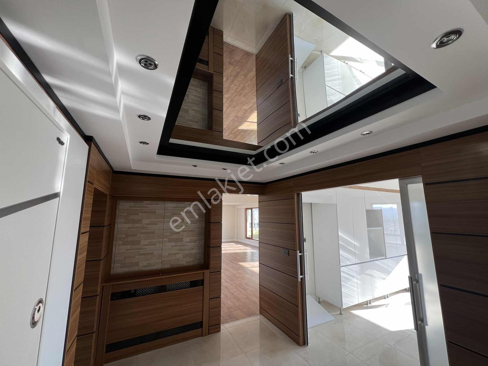 Özyalçın'dan Panorama Sitesinde 4+1 İçi Sıfır Yapılı Daire — fotoğraf 3