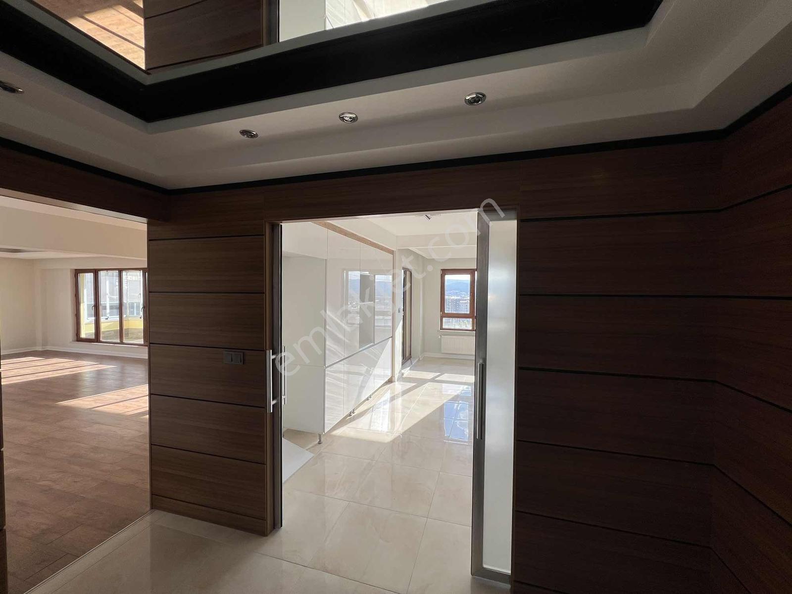 Özyalçın'dan Panorama Sitesinde 4+1 İçi Sıfır Yapılı Daire — fotoğraf 4