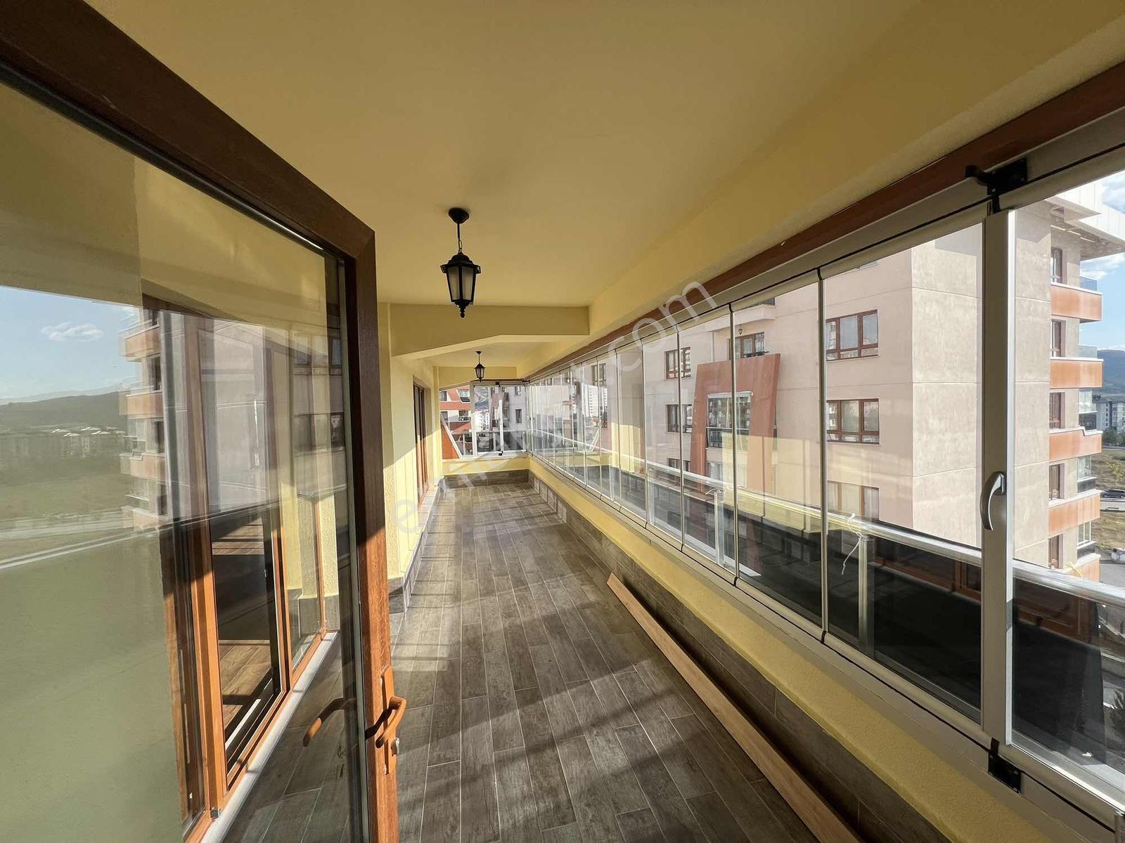 Özyalçın'dan Panorama Sitesinde 4+1 İçi Sıfır Yapılı Daire — fotoğraf 12