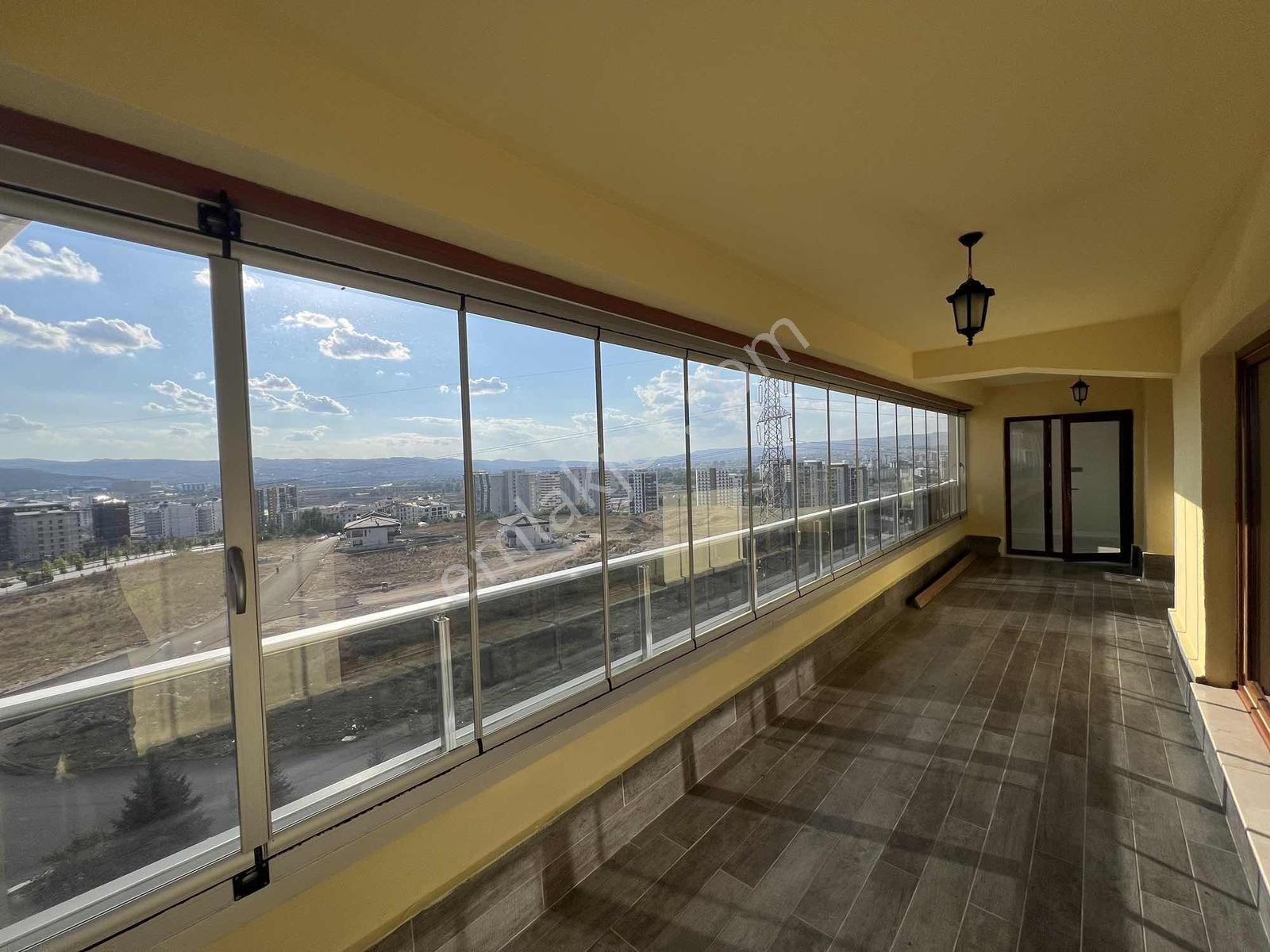 Özyalçın'dan Panorama Sitesinde 4+1 İçi Sıfır Yapılı Daire — fotoğraf 14