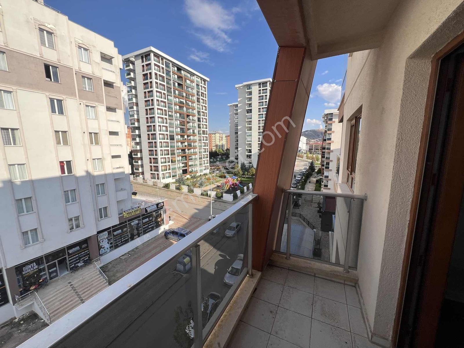 Özyalçın'dan Panorama Sitesinde 4+1 İçi Sıfır Yapılı Daire — fotoğraf 26