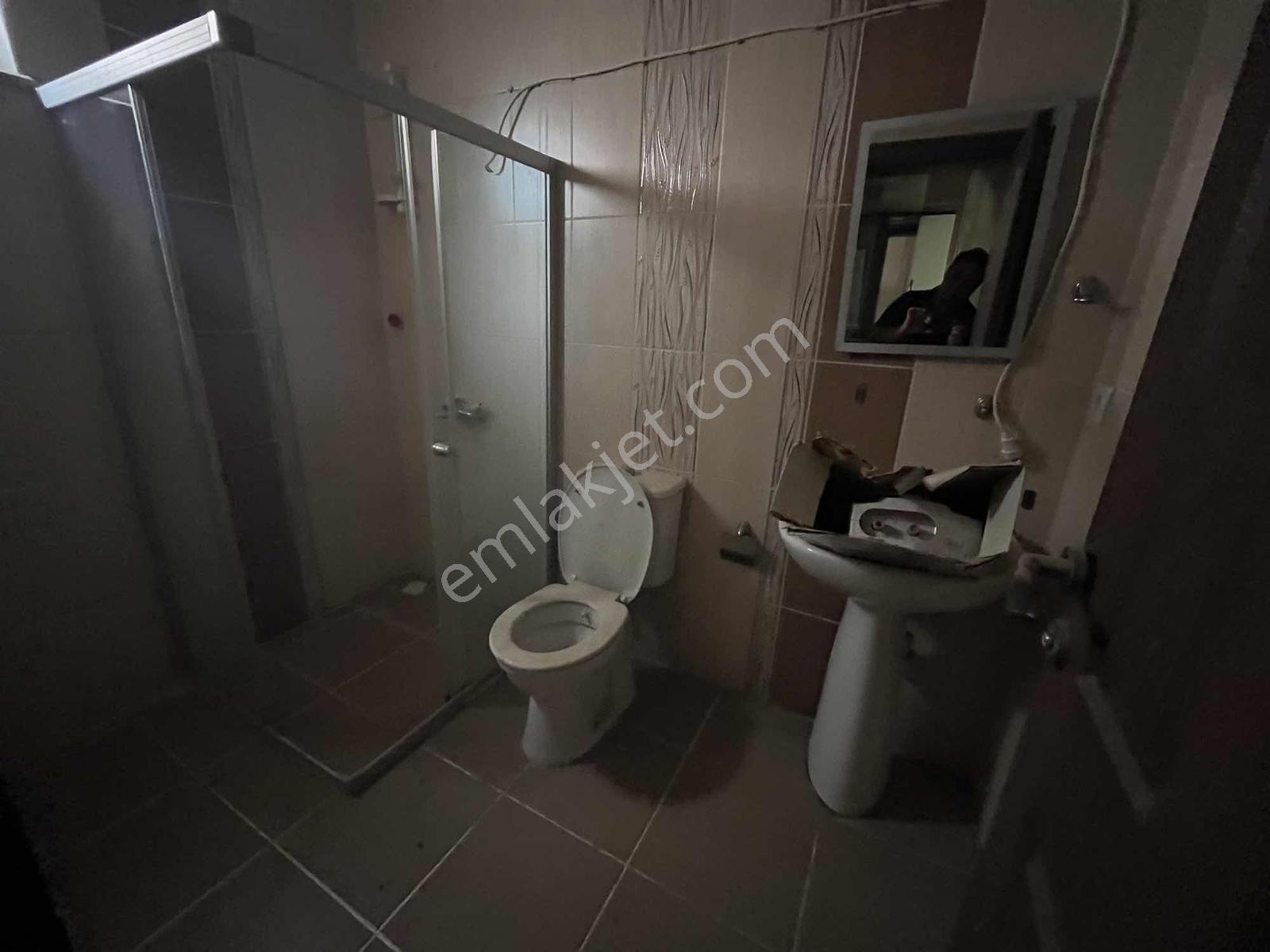 Altınova Orta Mahallede 183 M² Arsa Paylı 2+1 Müstakil Ev — fotoğraf 6