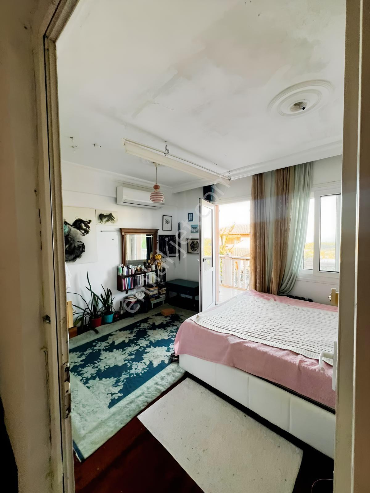 Kalabakda Sitede Deniz Manzaralı Teraslı Satılık Müstakil Villa — fotoğraf 7