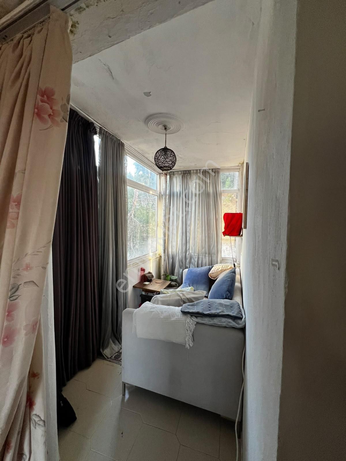 Kalabakda Sitede Deniz Manzaralı Teraslı Satılık Müstakil Villa — fotoğraf 21