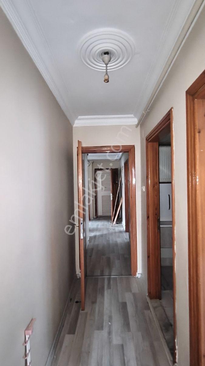 Adananın Merkezinde 3 Cephe 3 Balkonlu Geniş 3+1 Satılık Daire — fotoğraf 5