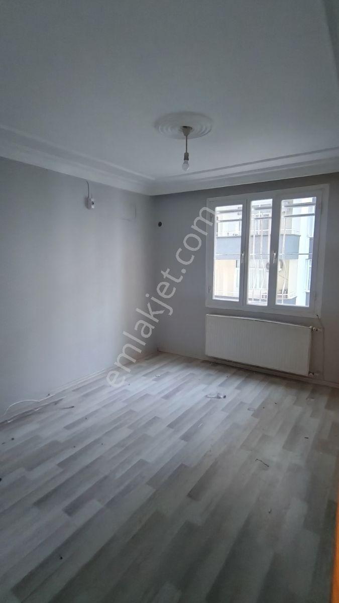 Adananın Merkezinde 3 Cephe 3 Balkonlu Geniş 3+1 Satılık Daire — fotoğraf 9