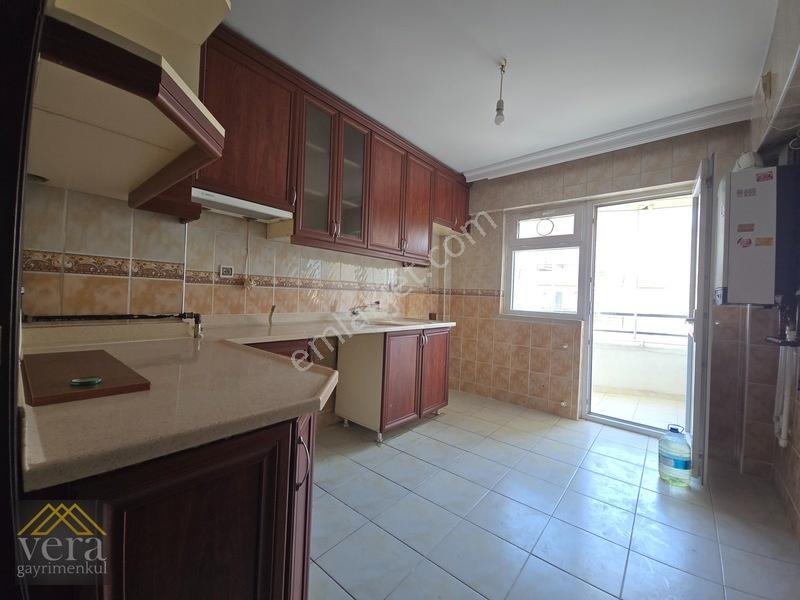 Kök Tapu...natoyoluna 2 Bina Ara Kat Güneydoğu Ön Cephe 3+1 — fotoğraf 2
