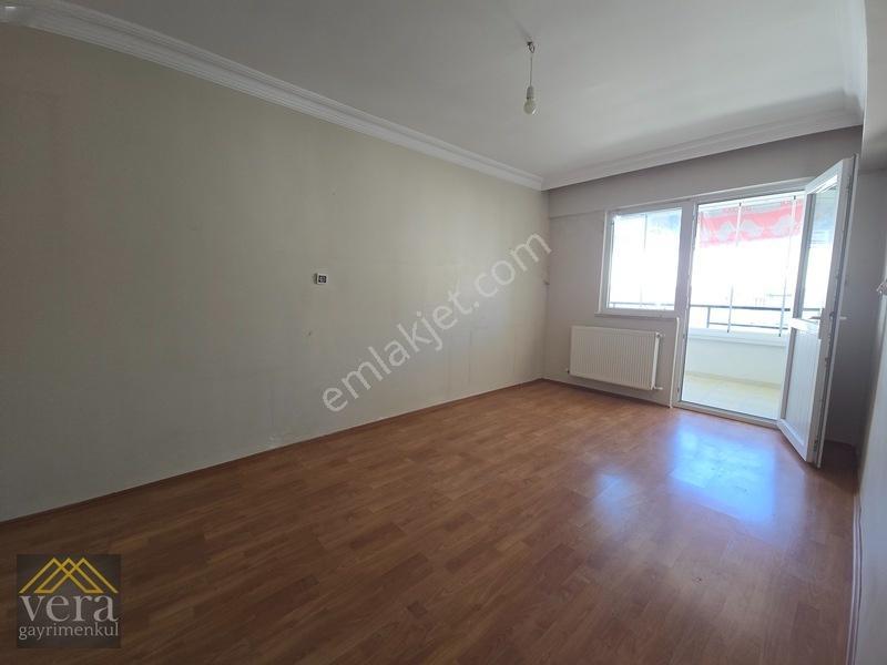Kök Tapu...natoyoluna 2 Bina Ara Kat Güneydoğu Ön Cephe 3+1 — fotoğraf 25