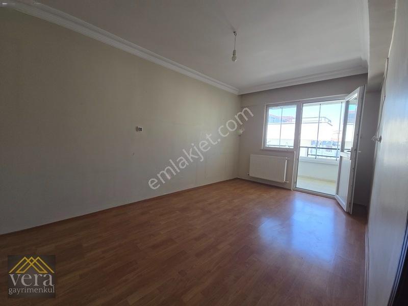 Kök Tapu...natoyoluna 2 Bina Ara Kat Güneydoğu Ön Cephe 3+1 — fotoğraf 32