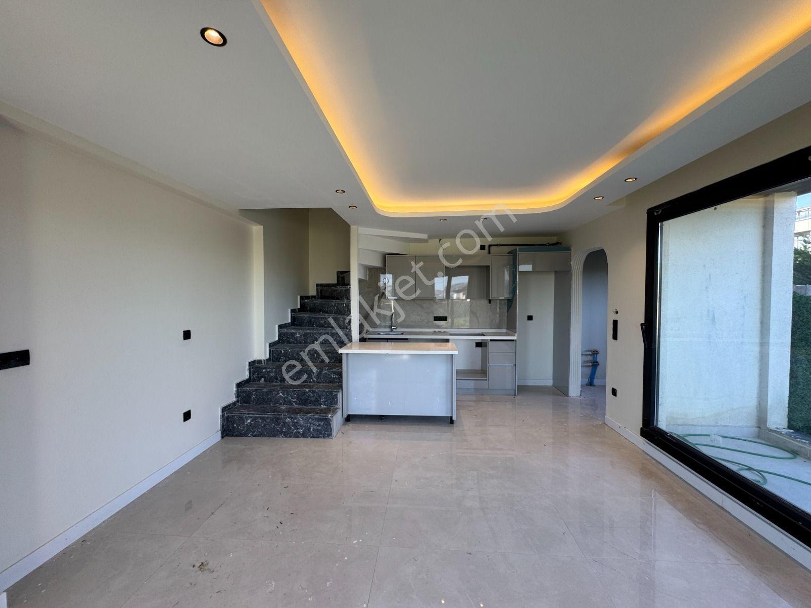 Silivri Selimpaşa Satılık 3+2 Villa — fotoğraf 5