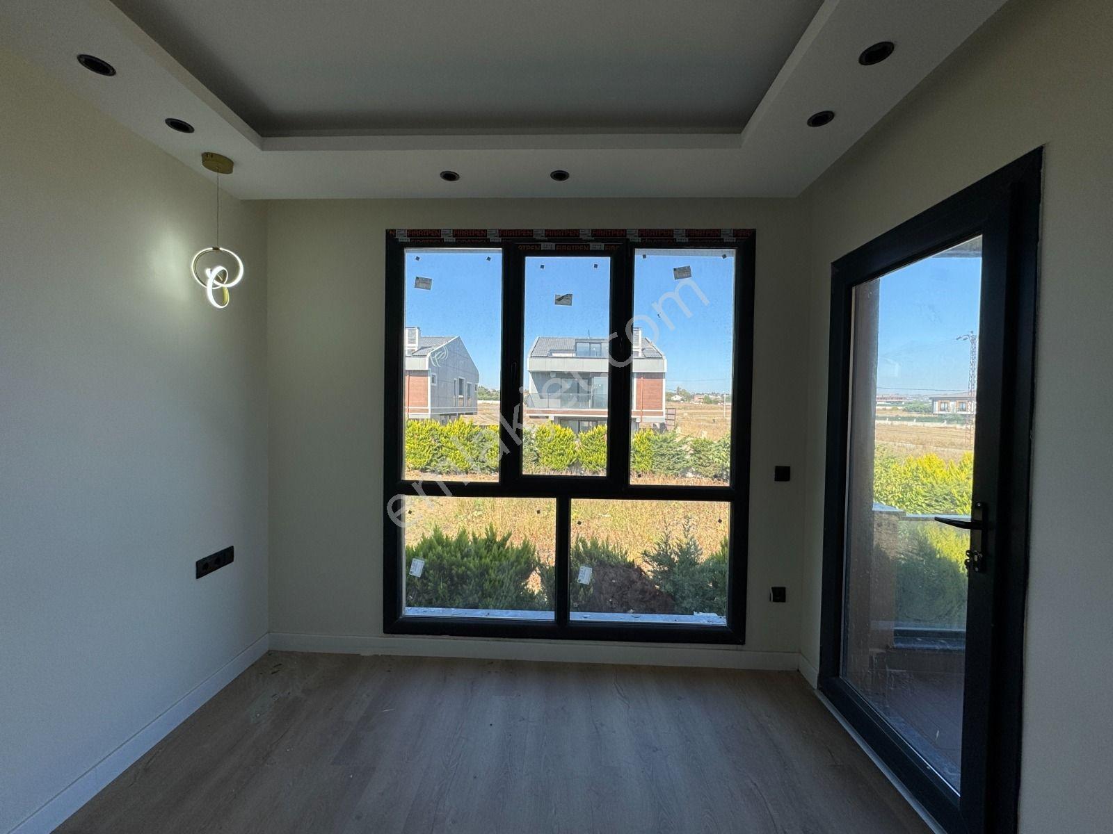 Silivri Selimpaşa Satılık 3+2 Villa — fotoğraf 11