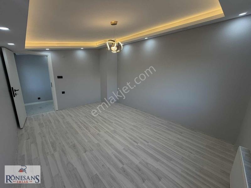 Rönesans Emlak'tan Cumhuriyet Mah. 5+1 Satılık Dubleks — fotoğraf 22