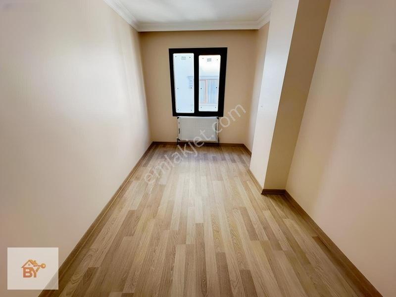 Cumhuriyet Mah İski Yakını Geniş Ebeveyn Banyolu 3+1 Daire — fotoğraf 26