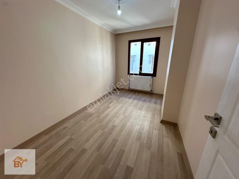 Cumhuriyet Mah İski Yakını Geniş Ebeveyn Banyolu 3+1 Daire — fotoğraf 27
