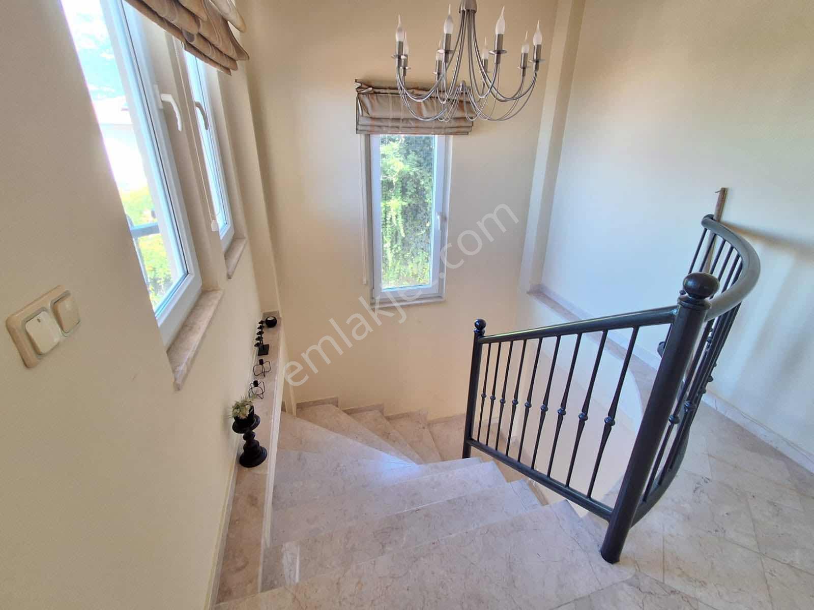 Gold Cityde 4+1, 255 M², Müstakil Bahçeli Full Eşyalı Villa — fotoğraf 31