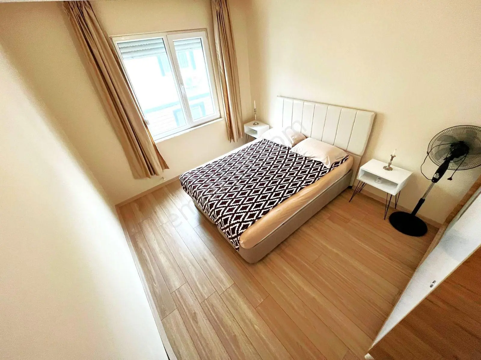 Referans'tan Akçay'da Modern Tasarımlı Eşyalı Full Kredili 4+1 Dubleks — fotoğraf 3