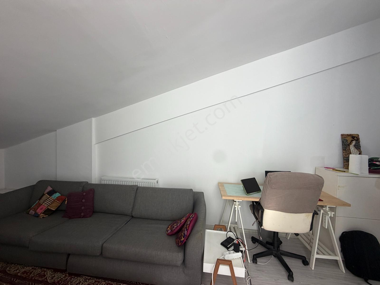İncekte Teraslı Yüksek Kira Getirili Merkezi Konumda Satılık 2+1 — fotoğraf 12
