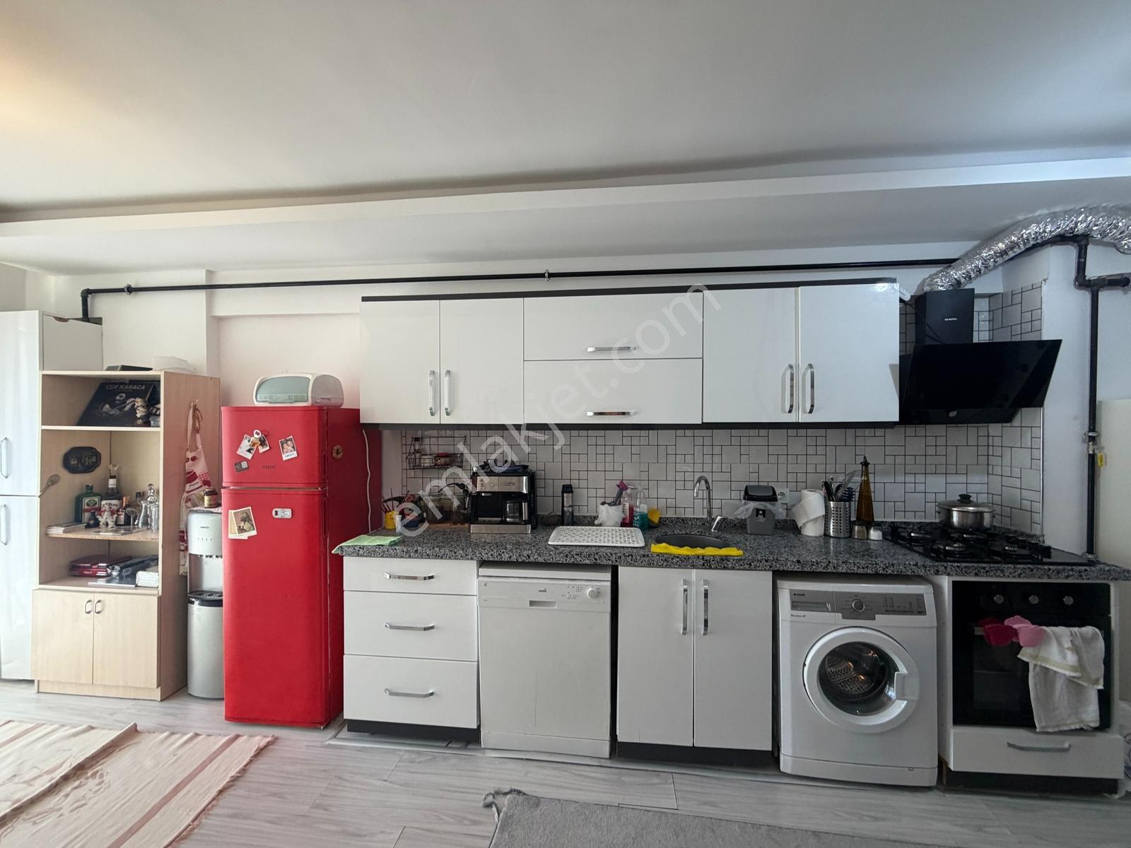 İncekte Teraslı Yüksek Kira Getirili Merkezi Konumda Satılık 2+1 — fotoğraf 19