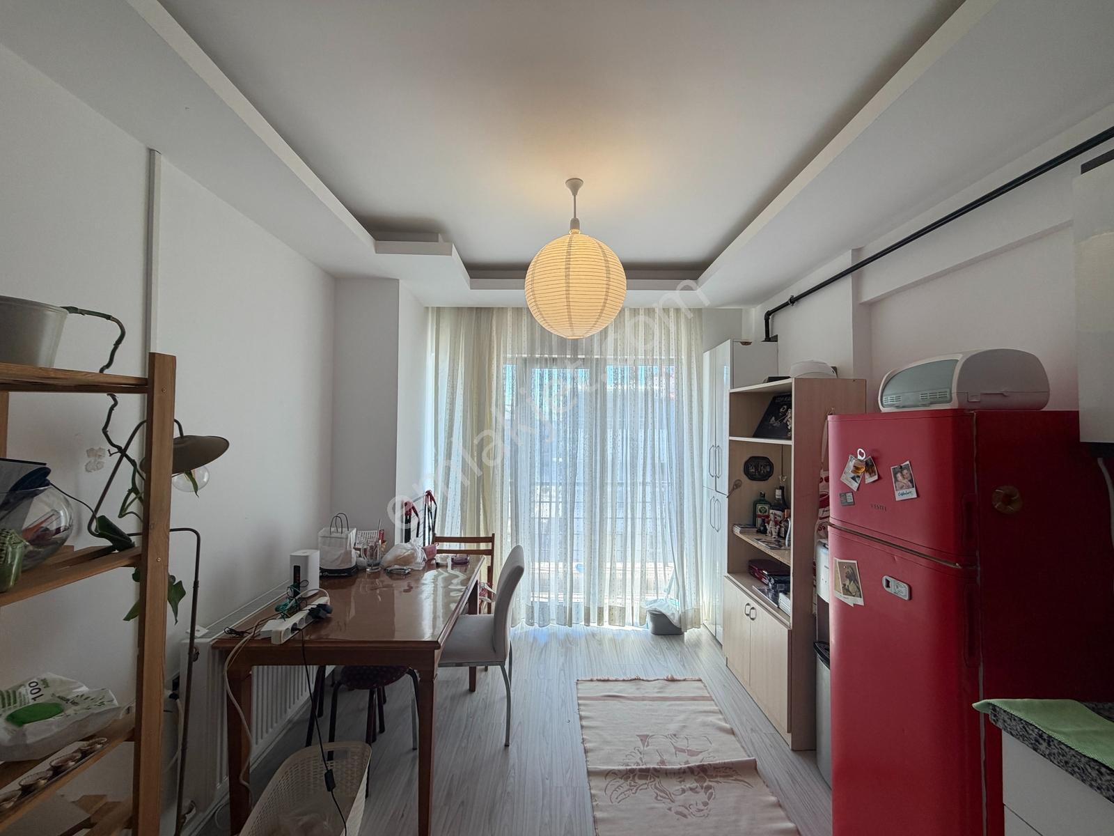 İncekte Teraslı Yüksek Kira Getirili Merkezi Konumda Satılık 2+1 — fotoğraf 37