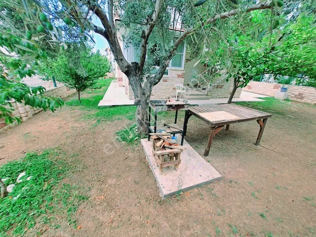 Uytundan Gürede Denize 350 Metre Jeotermalli Otoparklı 5+1 Villa — fotoğraf 30
