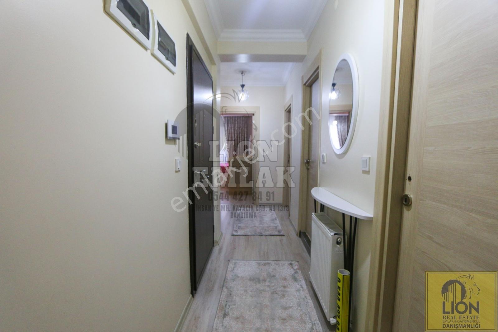 Lıon Emlak'tan Kapalı Pazar Yakını Ara Kat Balkonlu 2+1 Daire — fotoğraf 10